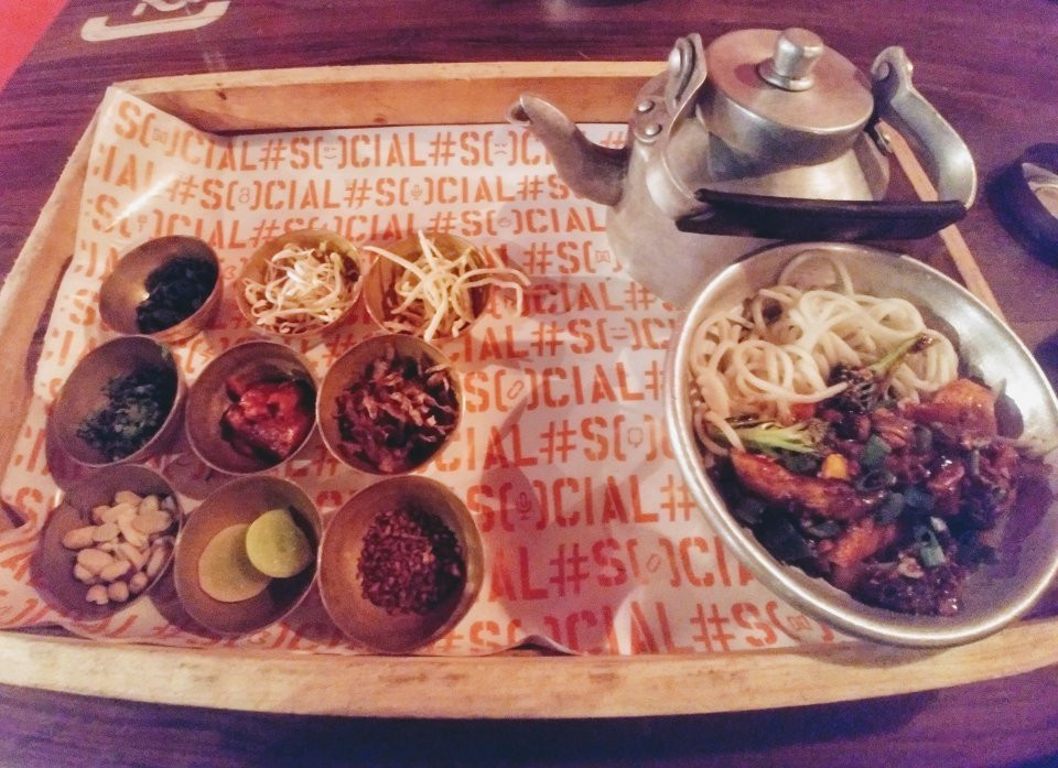 Viman Nagar Social主图