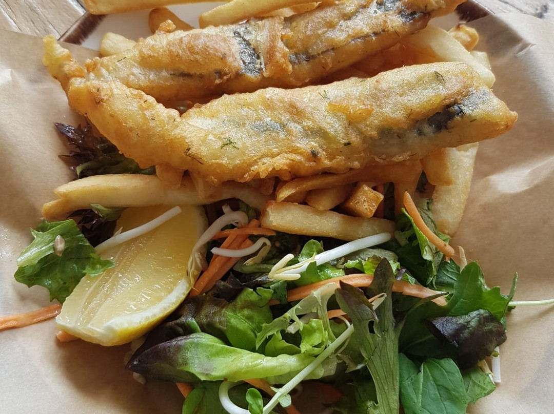 Crossroads Hotel主图