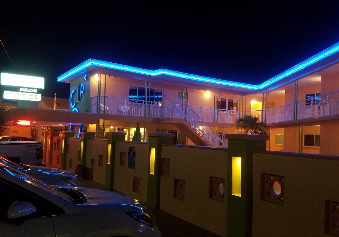 Frenchy's Oasis Motel主图