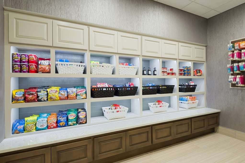 奥兰多UCF区希尔顿惠庭套房酒店主图