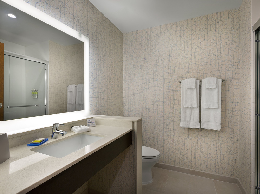 Holiday Inn Express Lake Park, an IHG hotel主图