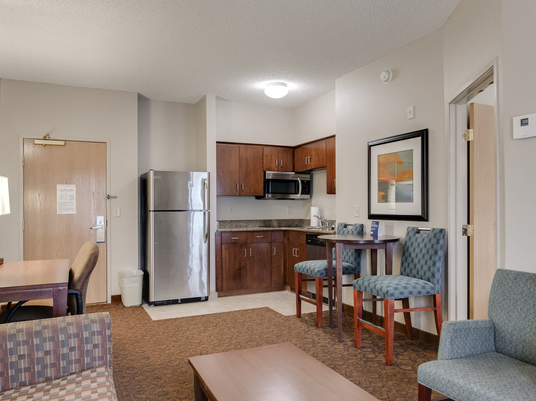 Holiday Inn Express & Suites St. Cloud by IHG主图