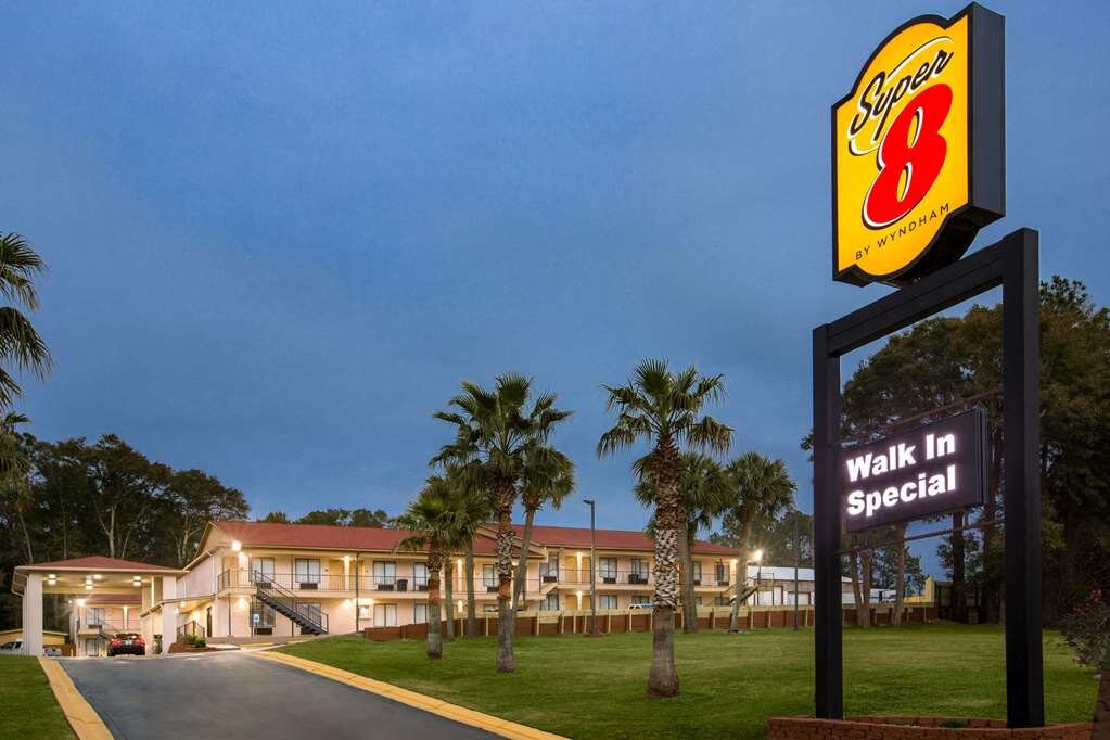 Super 8 by Wyndham Crestview主图