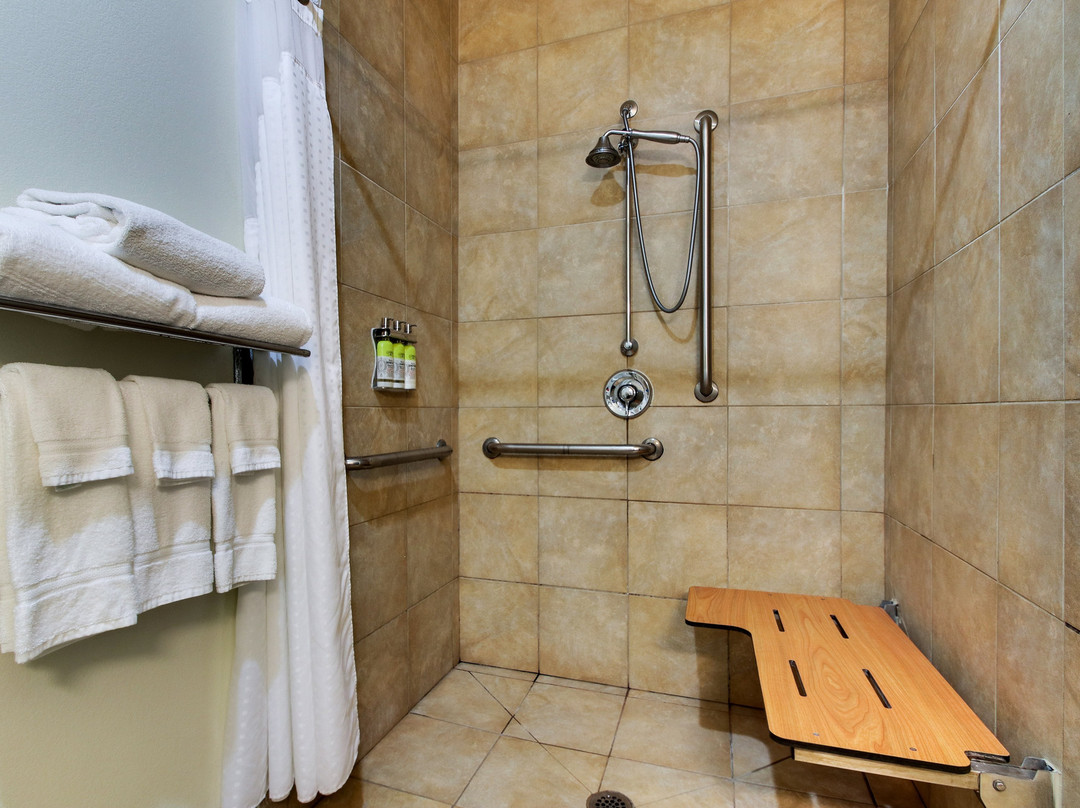 Holiday Inn Express & Suites Lancaster-Lititz by IHG主图