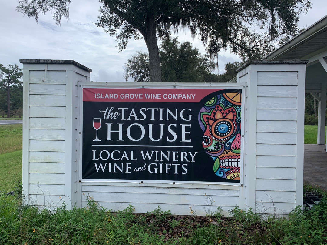 Island Grove Wine Company Tasting House景点图片