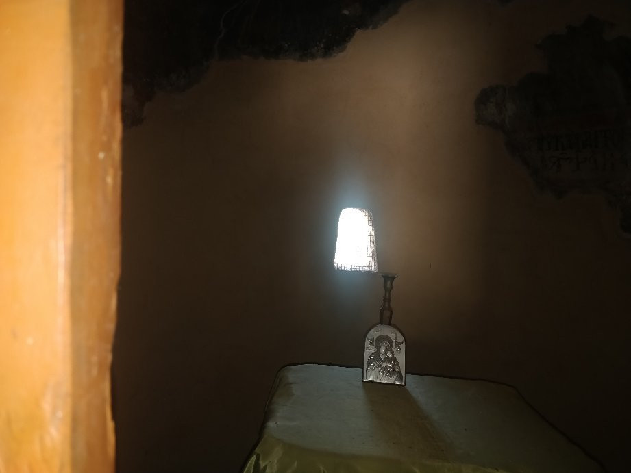 Agios Giorgios o Vardas-Apolakkia必去景点