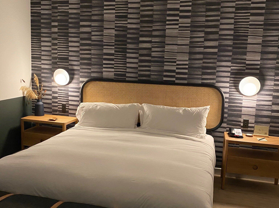 圣路易斯朗泉旅舍主图