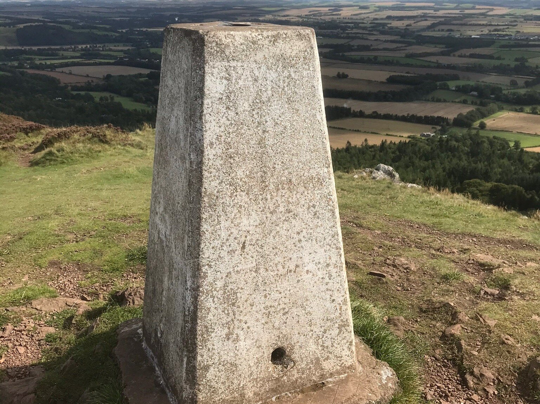 Eildon Hills-Melrose必去景点