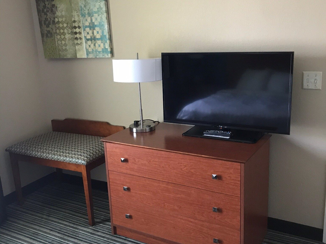 Best Western Plus Menomonie Inn & Suites主图