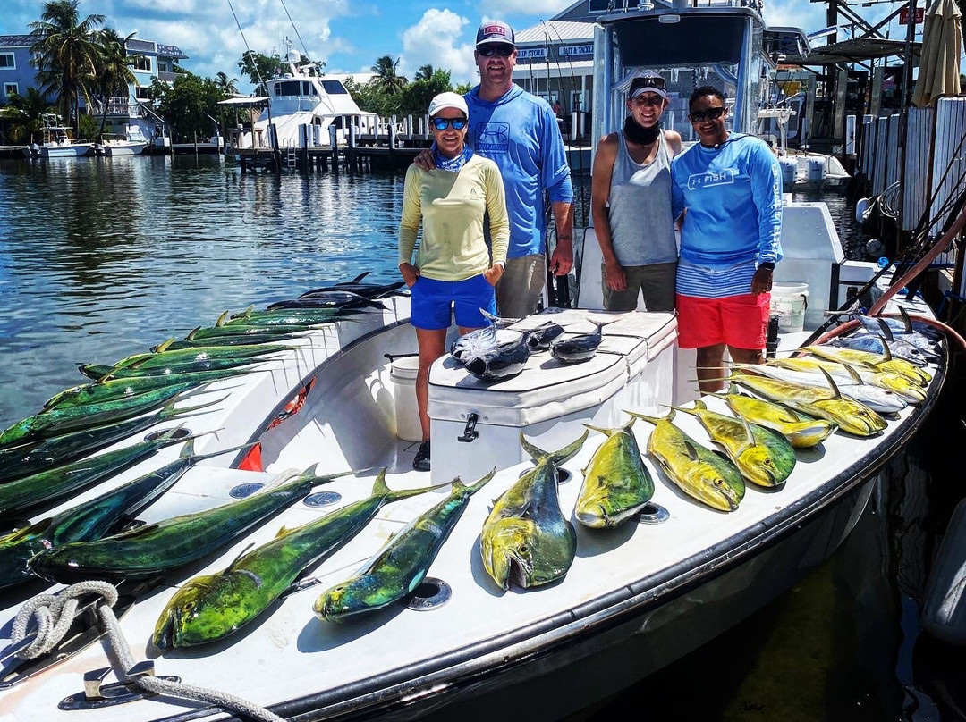 Captain Easy Private Fishing Charters-伊斯拉摩拉达必去景点