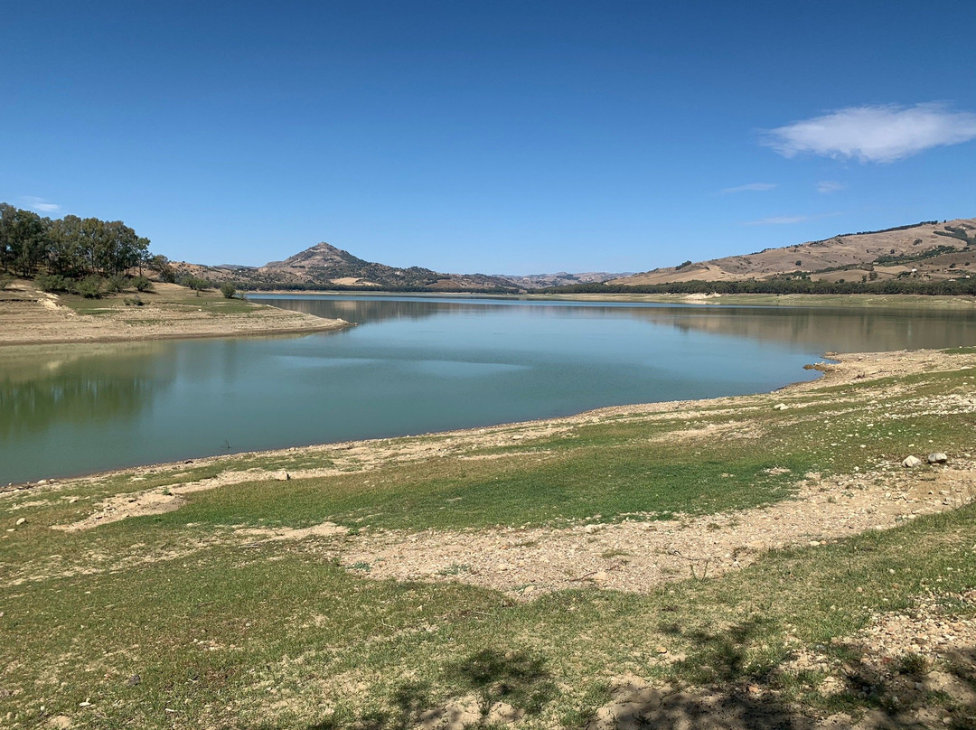 Lago Pozzillo-Regalbuto必去景点