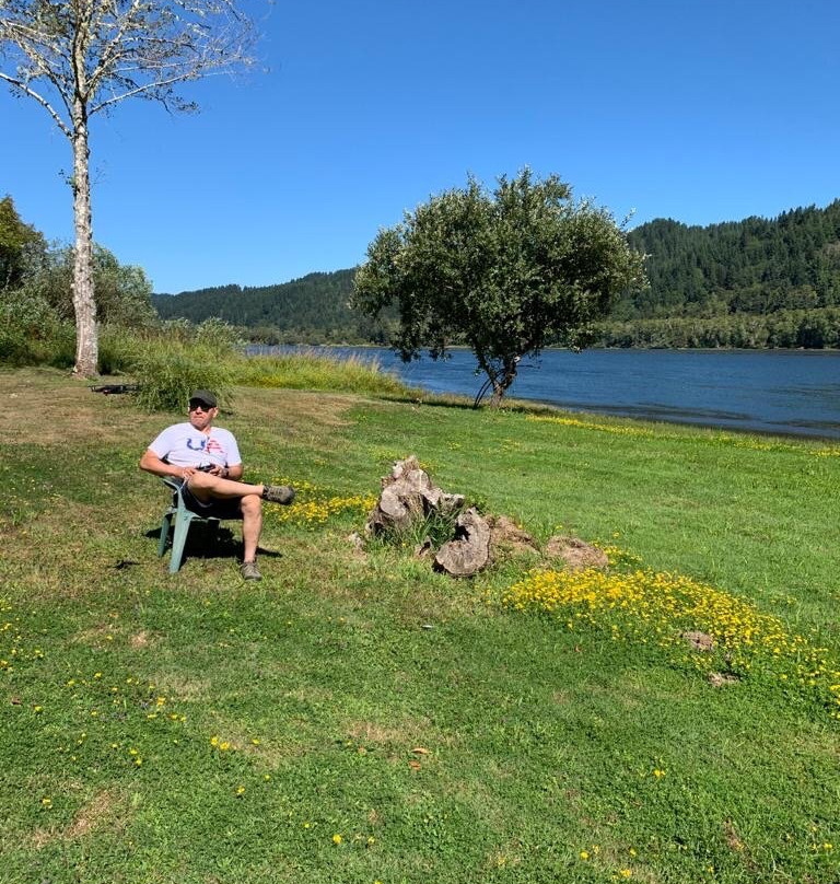 Umpqua River Inn & Suites主图