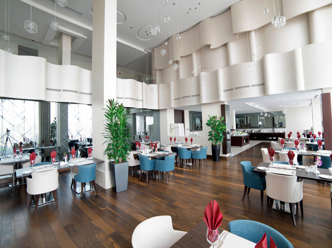 Golden Tulip Dammam Corniche Hotel主图