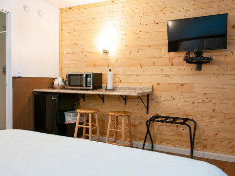 Lake Frances Inn主图