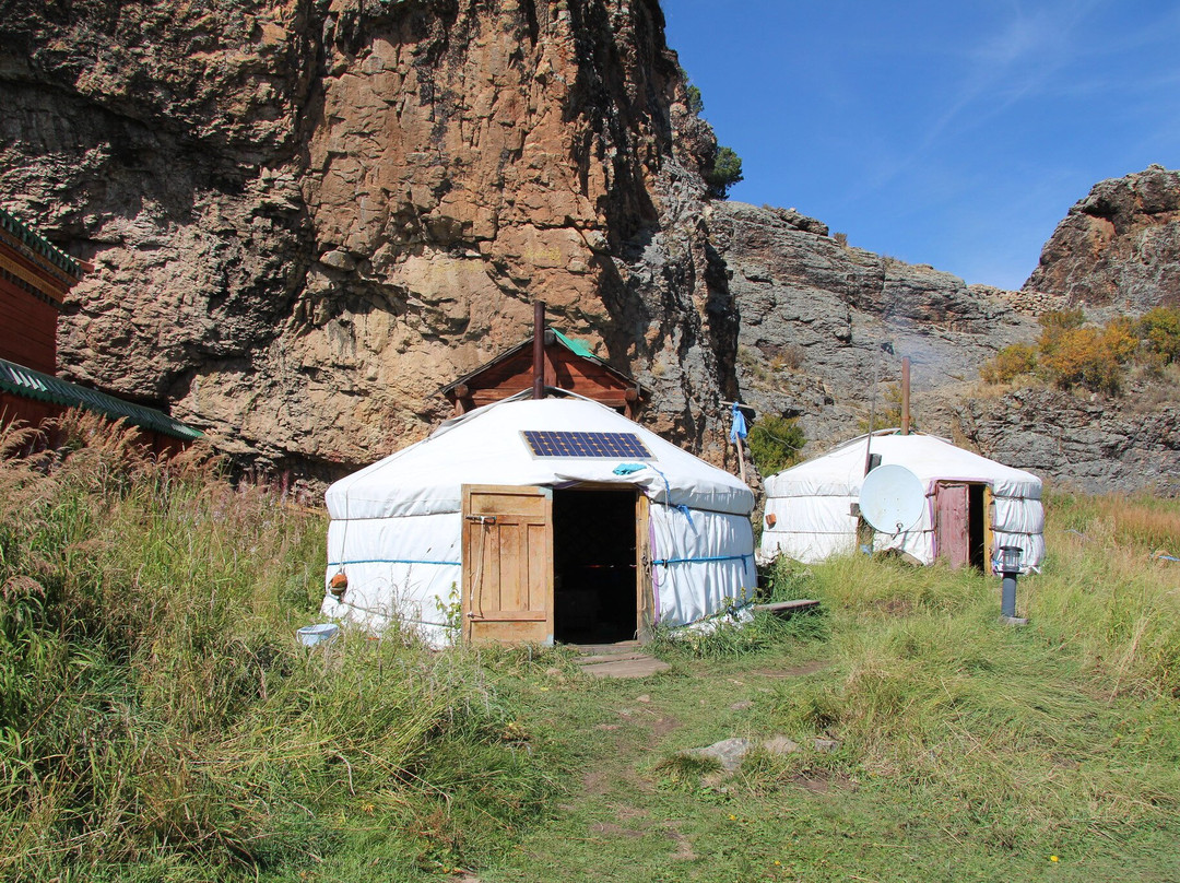 Tovkhon Monastery-Ovorkhangai Province必去景点