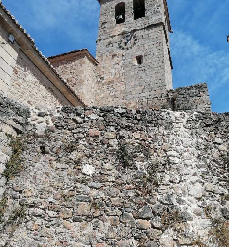 Iglesia Castillo de Santa María de Aguas Vivas景点图片