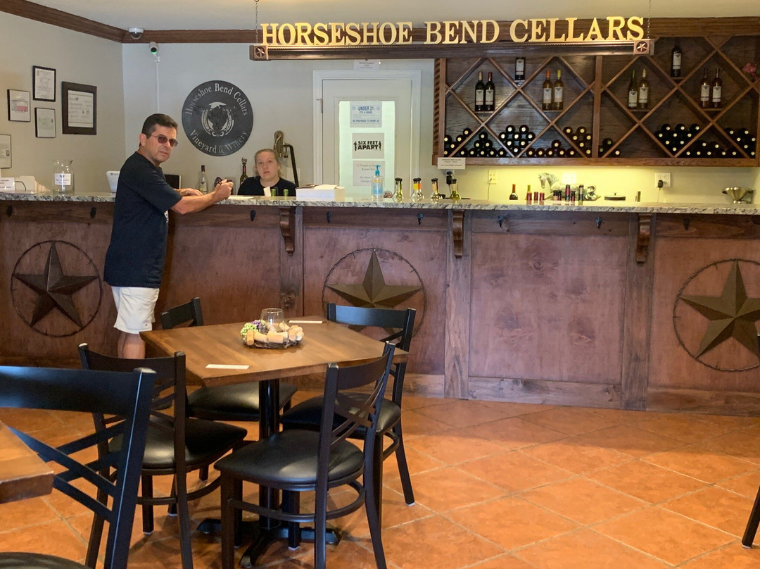 Horseshoe Bend Cellars Vineyard & Winery-Iowa Park必去景点