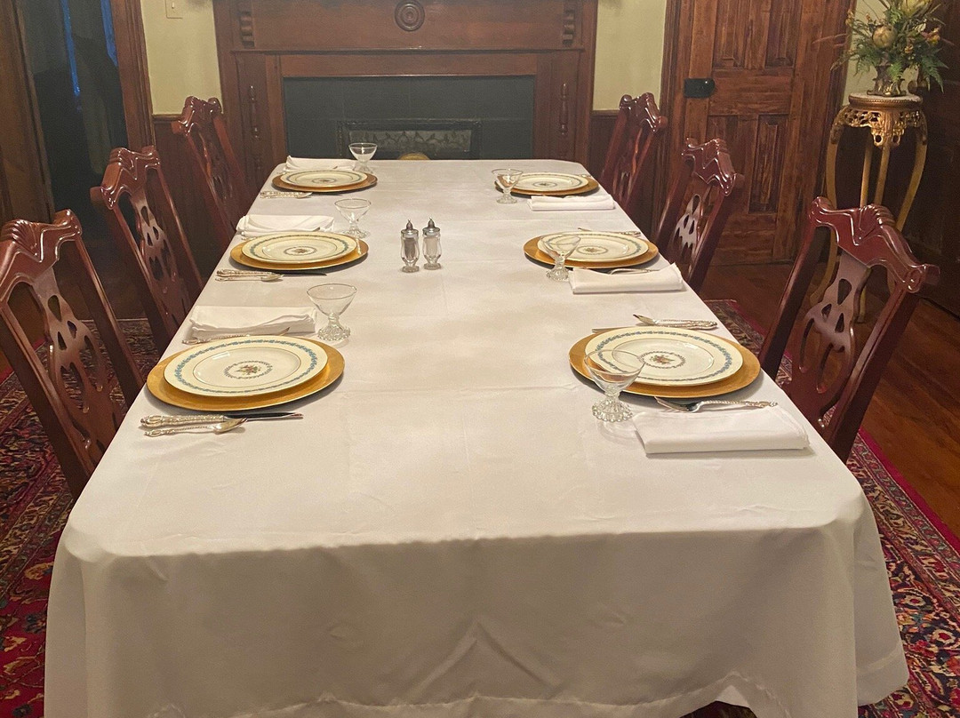 Adair Manor Bed and Breakfast主图