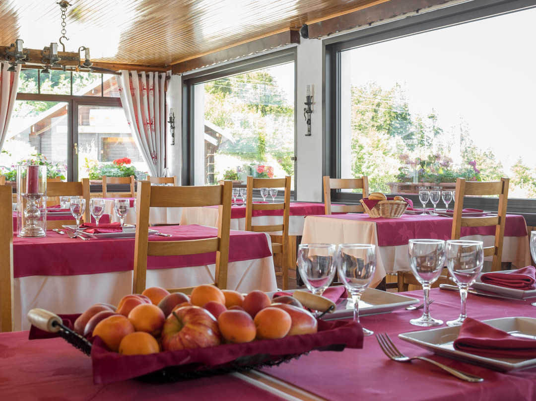 Logis Hôtel la Petite Chaumière主图