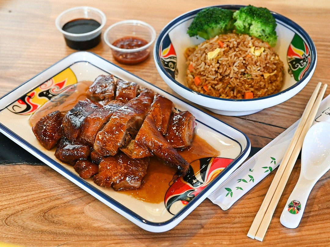 Nakys 107 Bar & Restaurant-Legon必去景点