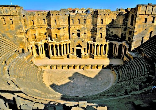 Busra Coliseum景点图片