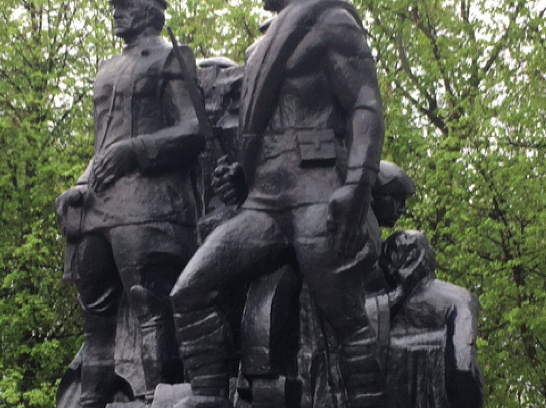 Monument to the Heroes of the Civil War-彼尔姆必去景点