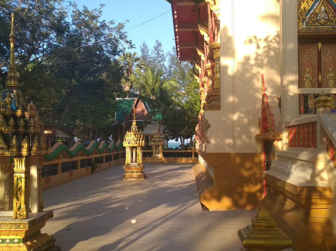 Wat Na Phra Lan景点图片