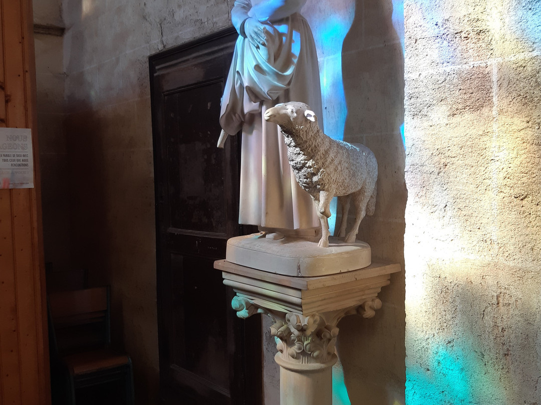 Église Saint Pierre de Tigné景点图片