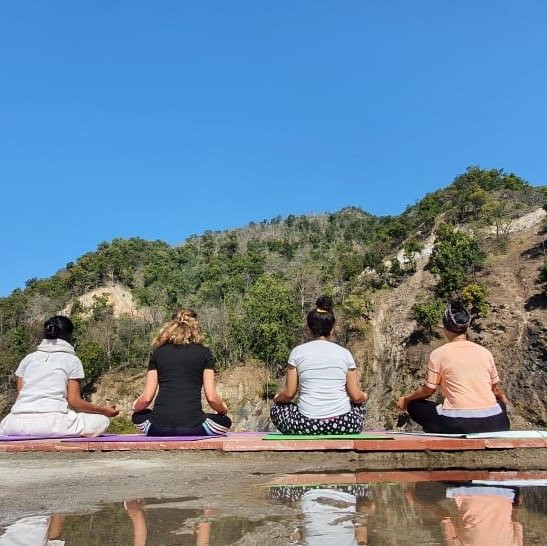 Outdoor Yoga Retreat Rishikesh India景点图片