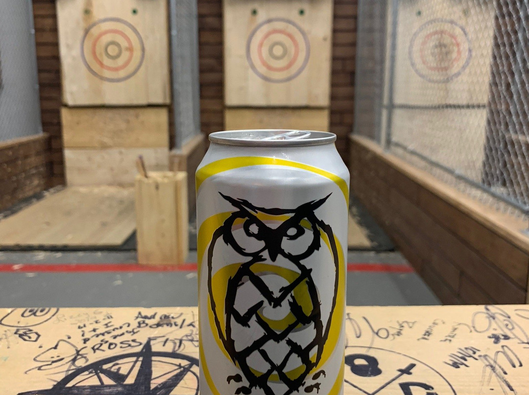 Revolution Axe Throwing-Everett必去景点