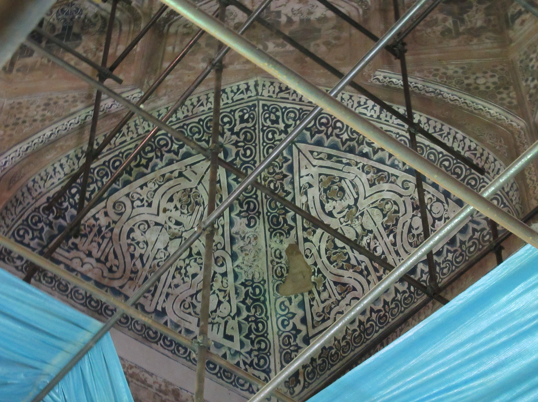 Seyed Rokn Addin Mausoleum景点图片