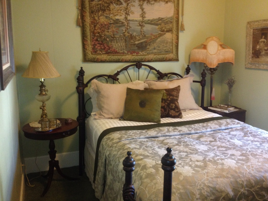 The Weaverville Whitmore Inn主图