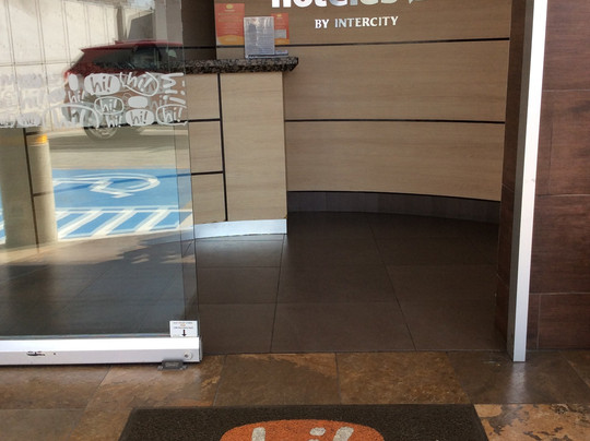 Hotel HI Queretaro主图