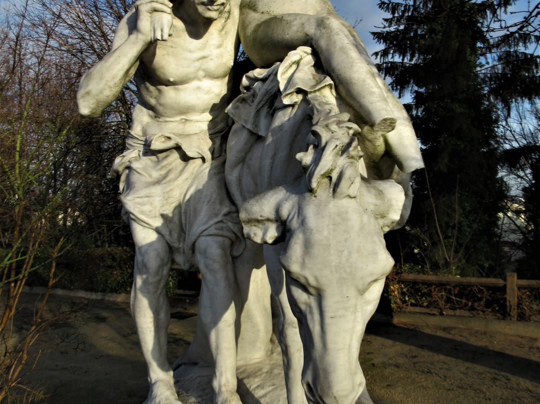 Le Lévite d'Ephraïm-圣莫代福塞必去景点