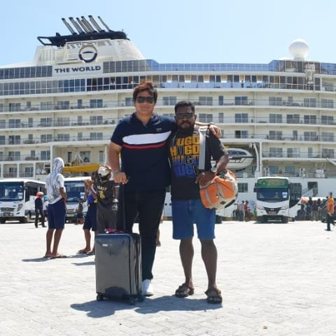 阿鲁姆拜酒店主图