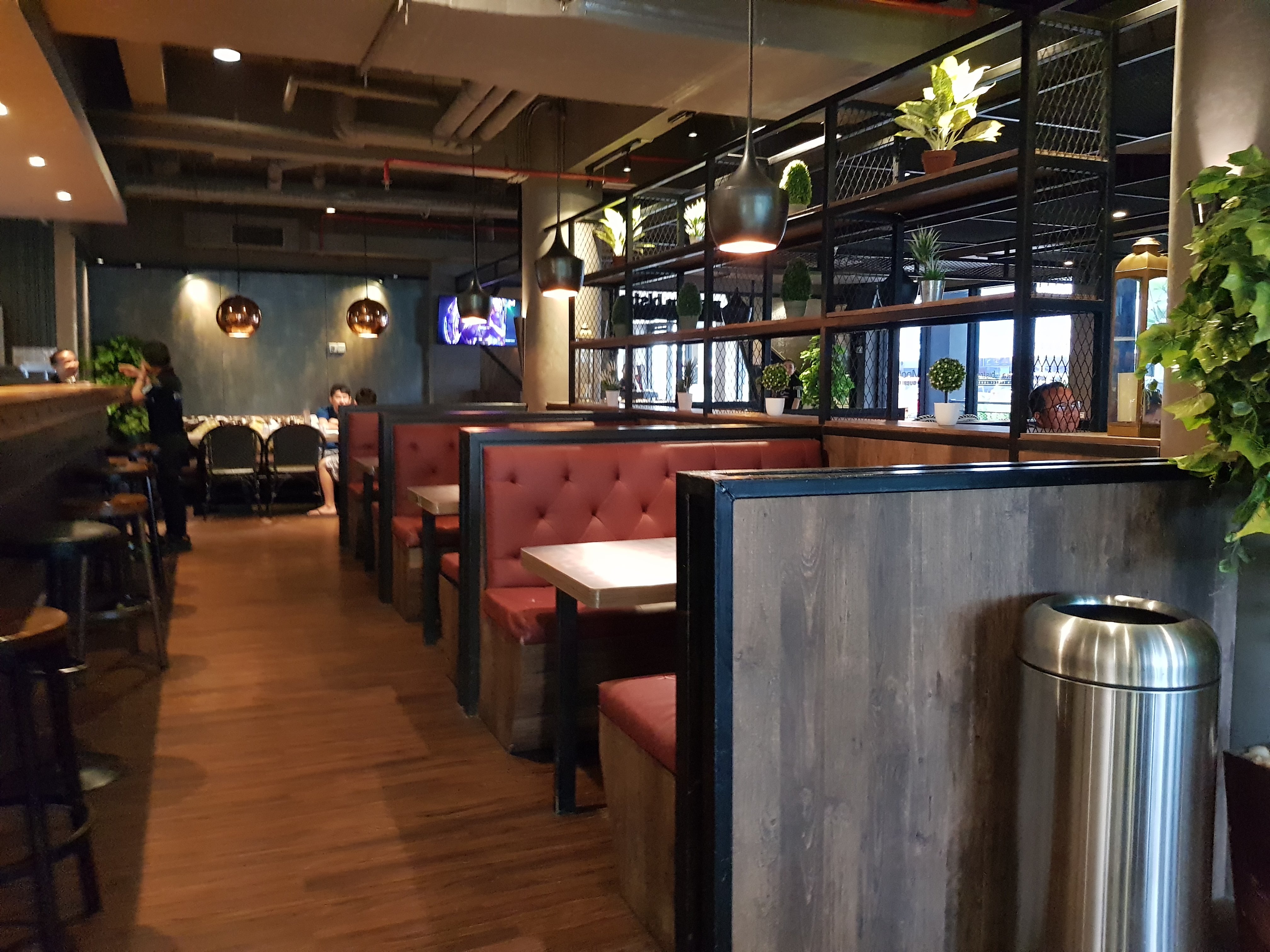 All Nite & Day Palembang Veteran-餐饮