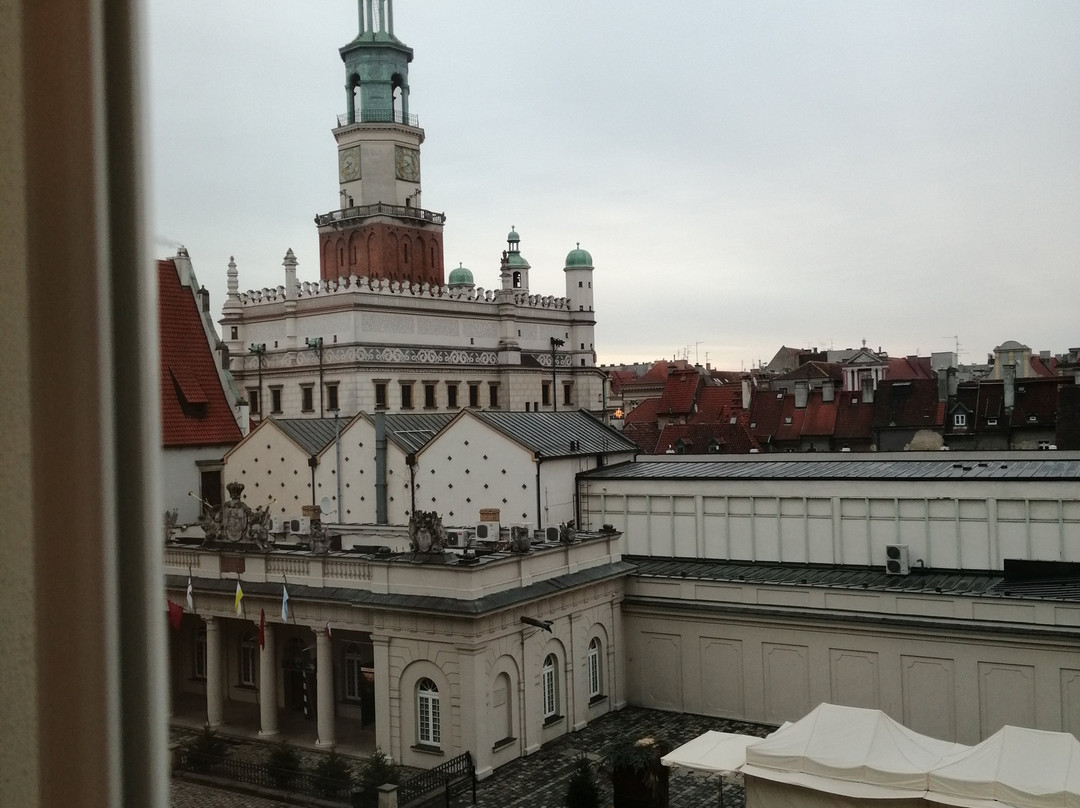 布罗瓦利亚酒店主图