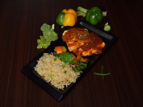 Royal Nutrition House