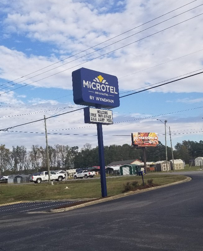 Microtel Inn & Suites by Wyndham Lillington / Campbell Univ主图