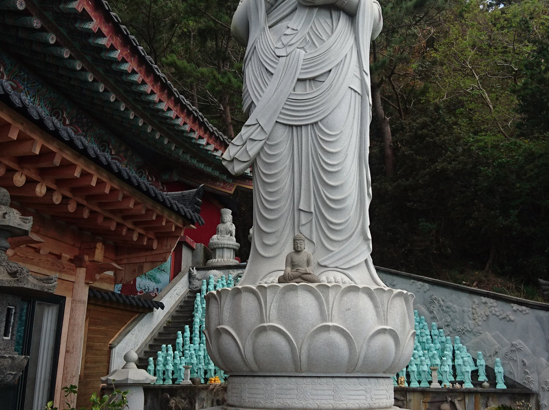 Sanbanggulsa Temple-西归浦市必去景点