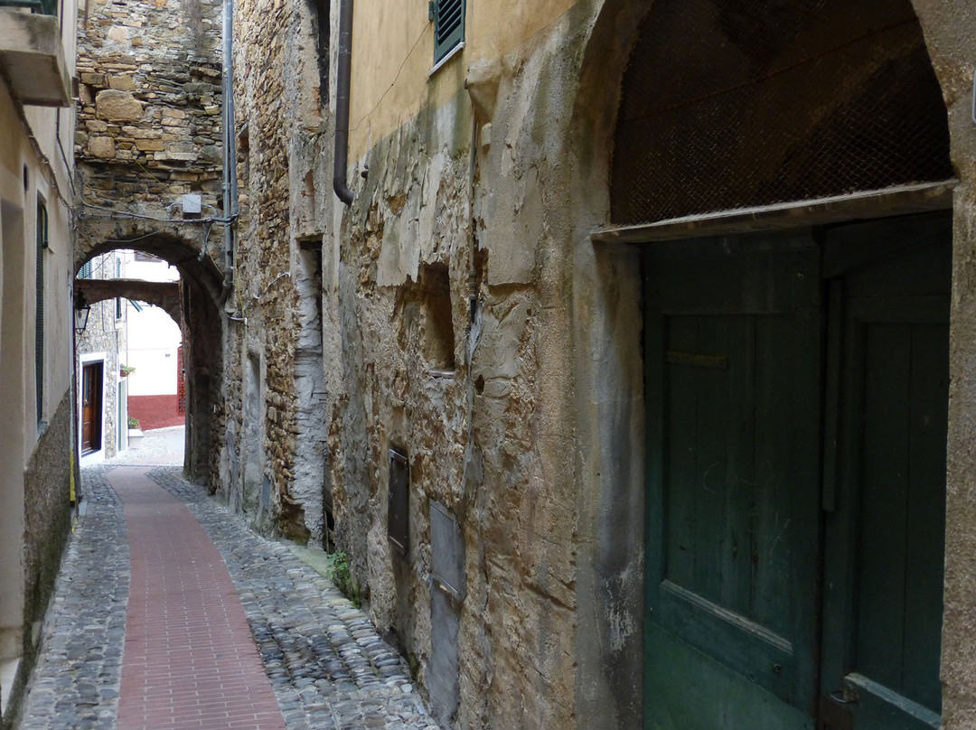 Centro Storico-Civezza必去景点