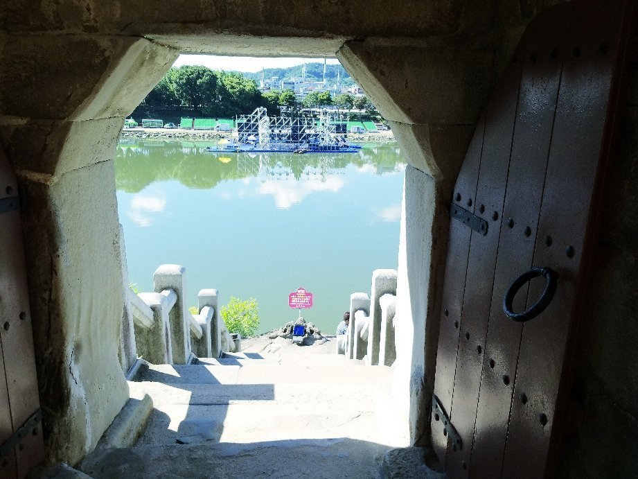 Namgang Uiam-晋州市必去景点