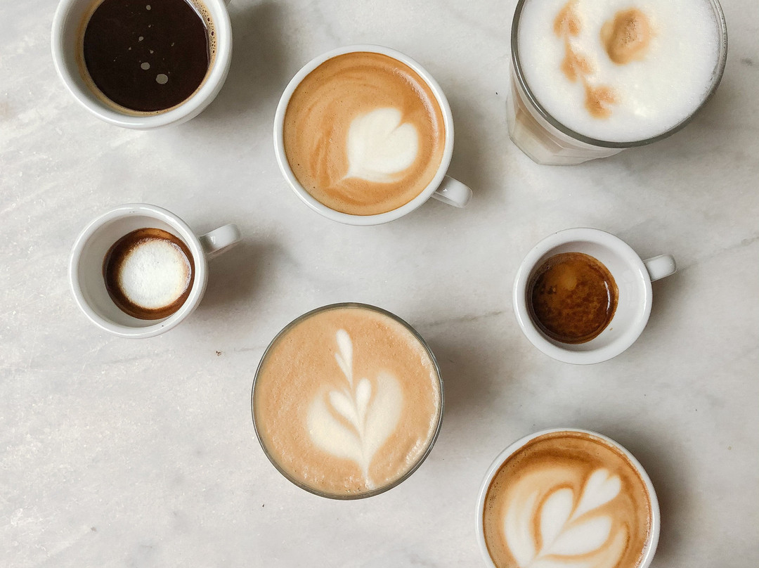 De Eenhoorn Koffie En Thee-坎彭必去景点