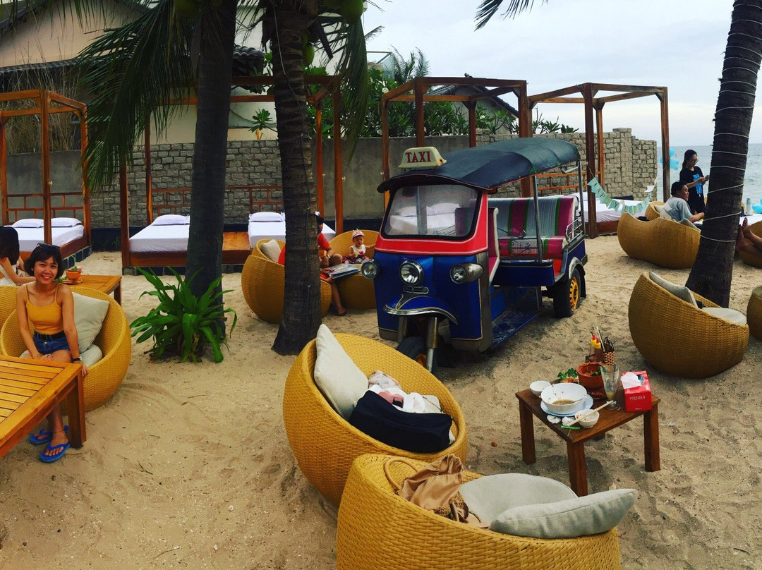 Chameleon Beach Bar景点图片
