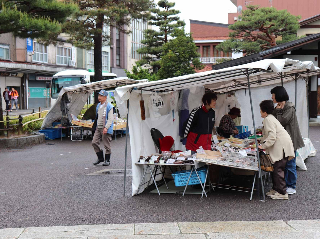 Jinya-Mae Morning Market景点图片