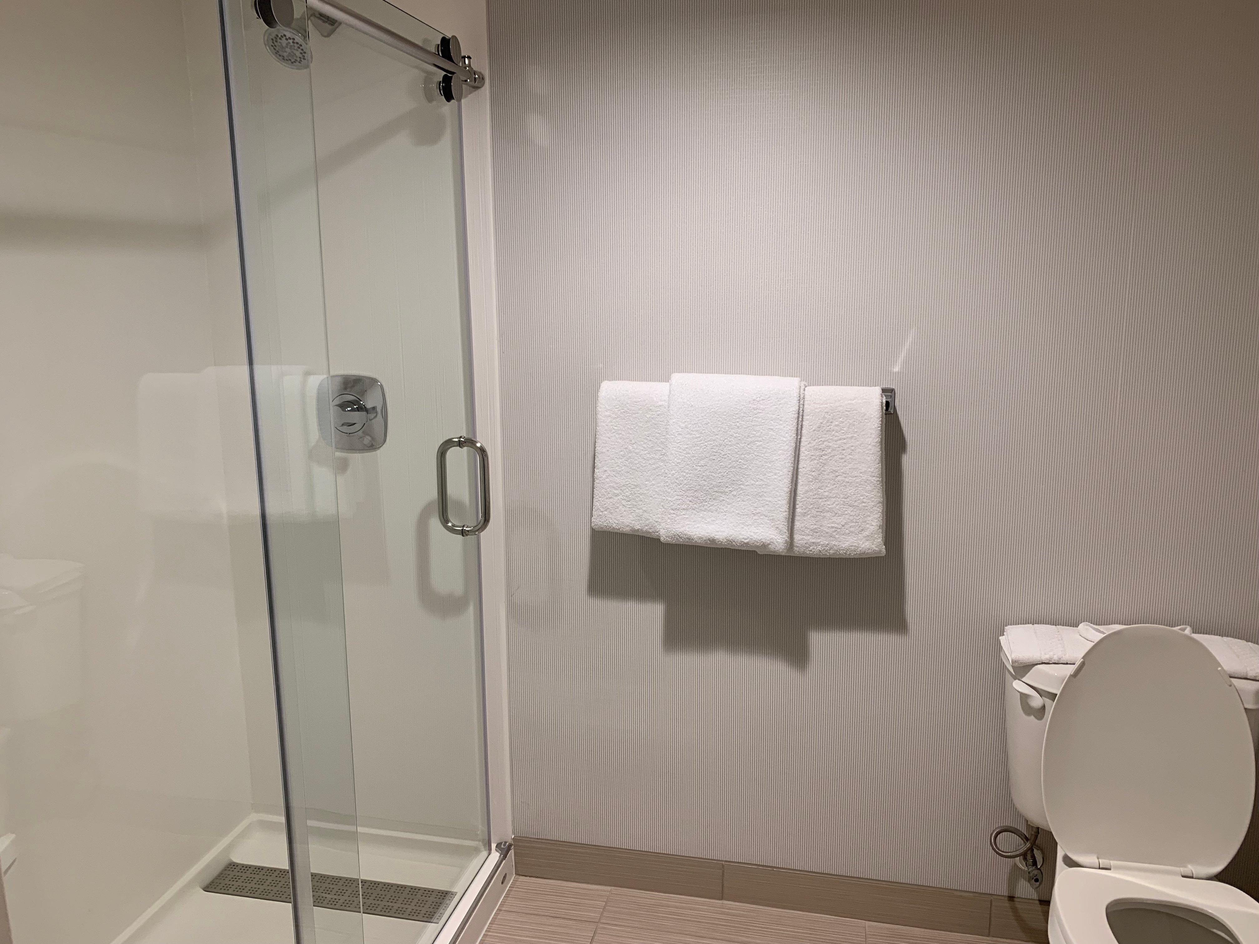 米尔皮塔斯硅谷万怡酒店-浴室