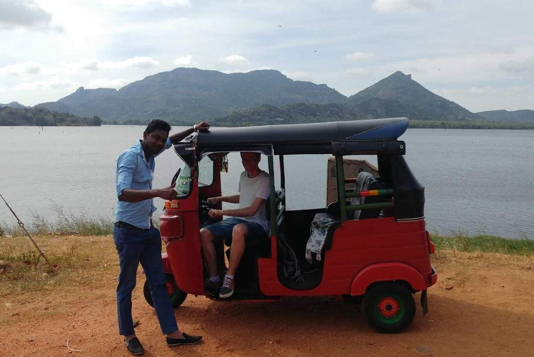 Dambulla Tuk Tuk Saman Travels-丹布拉必去景点