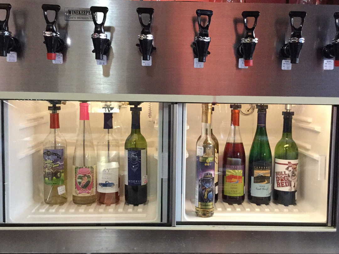 Taste Wine and Gourmet Foods-达洛尼加必去景点