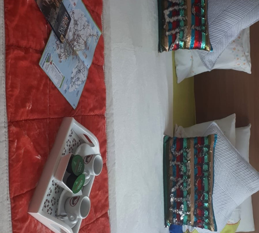 Escape to St Julians主图