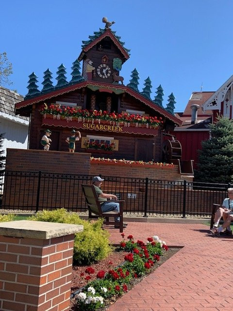 World's Largest Cuckoo Clock景点图片